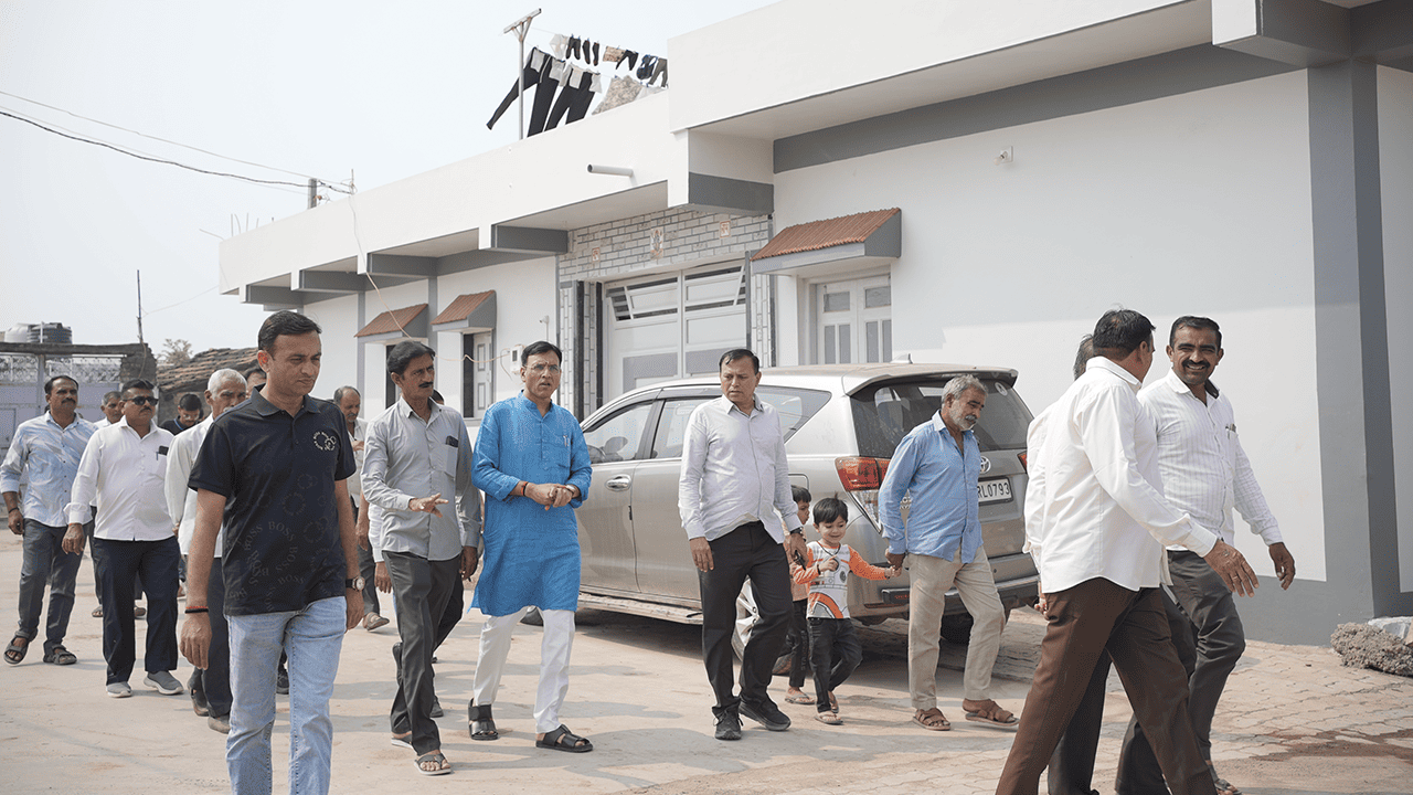 Community Family Circle